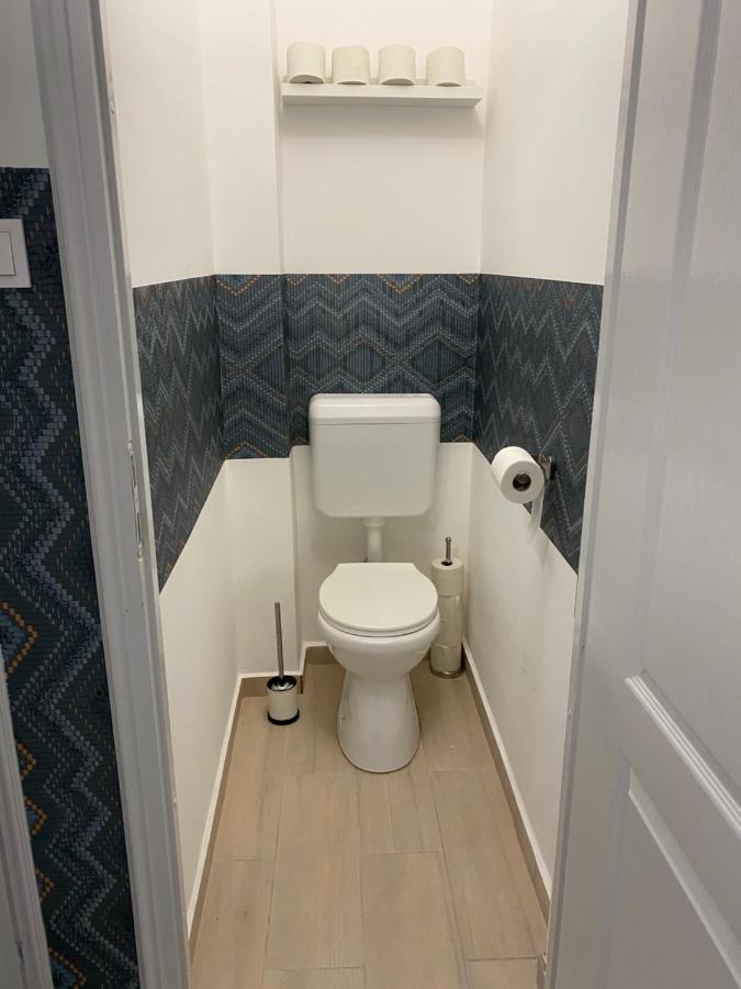 Apartment Center